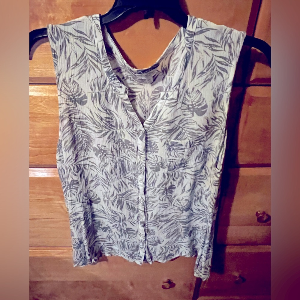 Coral Bay palm leave blouse